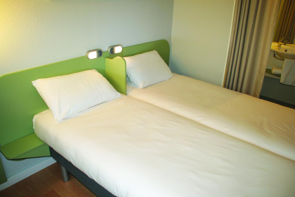 Ibis Budget Saint Pourcain Cameră foto